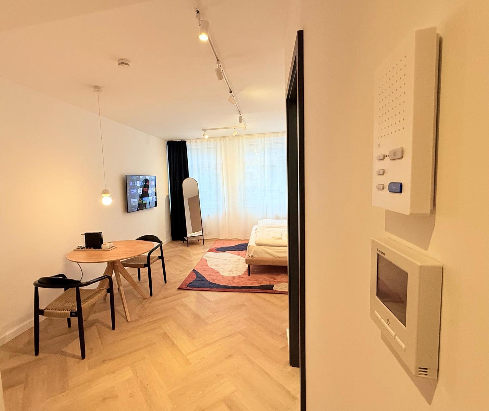 Stayzz By Homyzz - Modern Studios Alsterdorf -Winterhude- Stadtpark ฮัมบูร์ก ภายนอก รูปภาพ